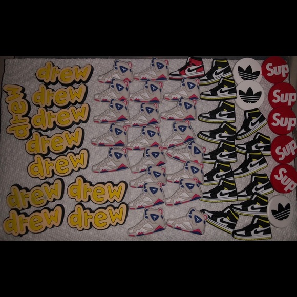 Croc jibbitz lot - Picture 2 of 2